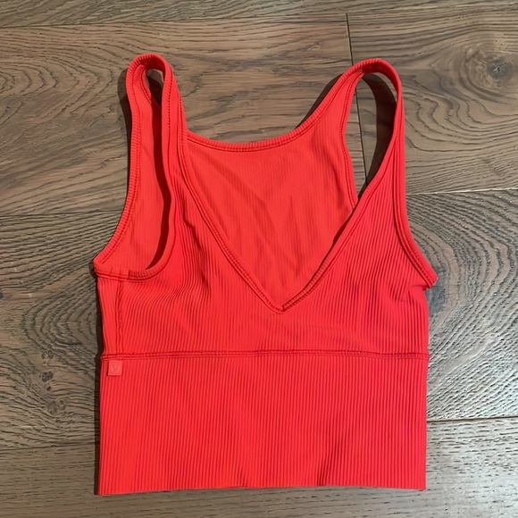 Lululemon Power Pivot Tank - Picture 2 of 2